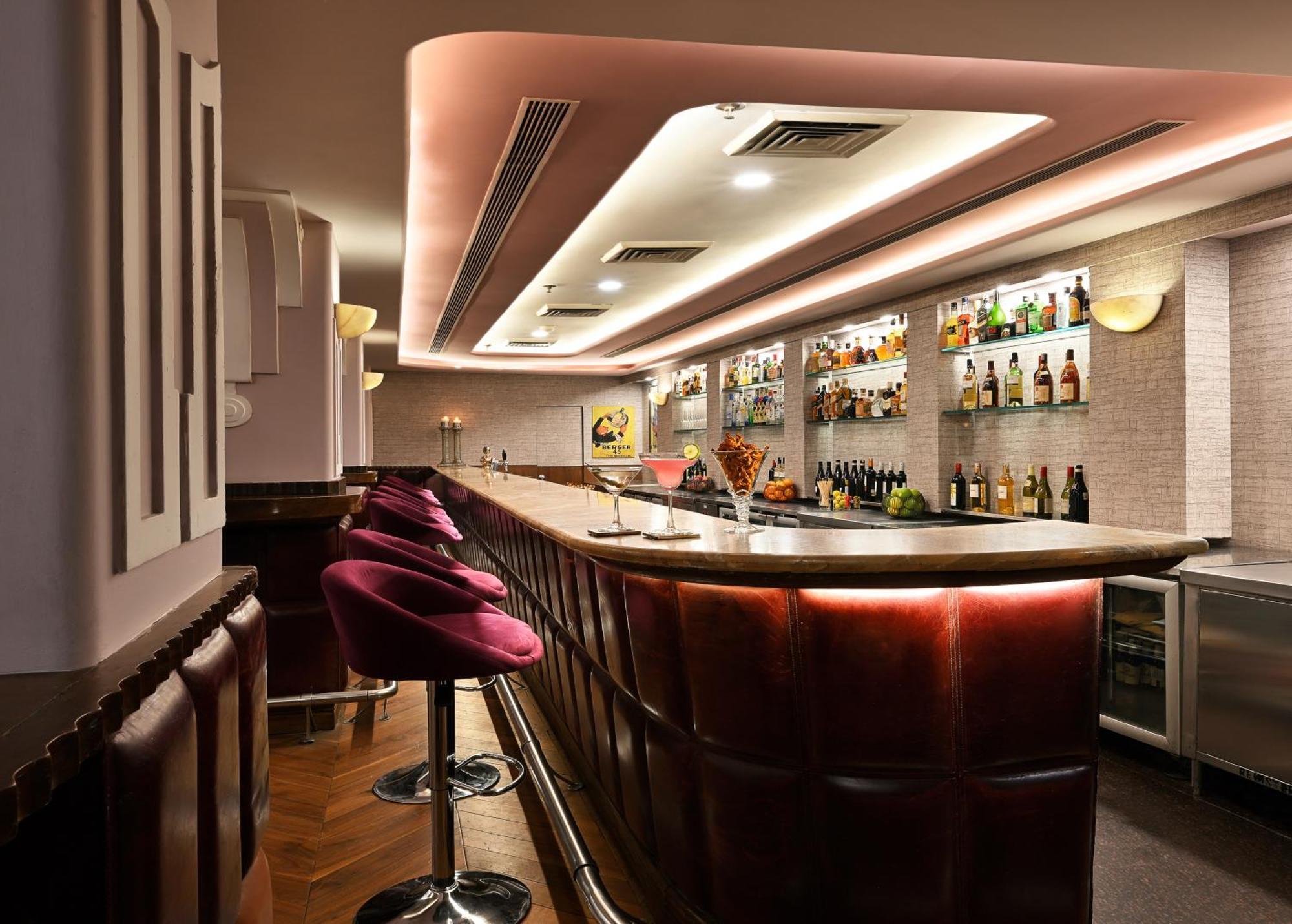 Ambassador, - Ihcl Seleqtions 5* New Delhi